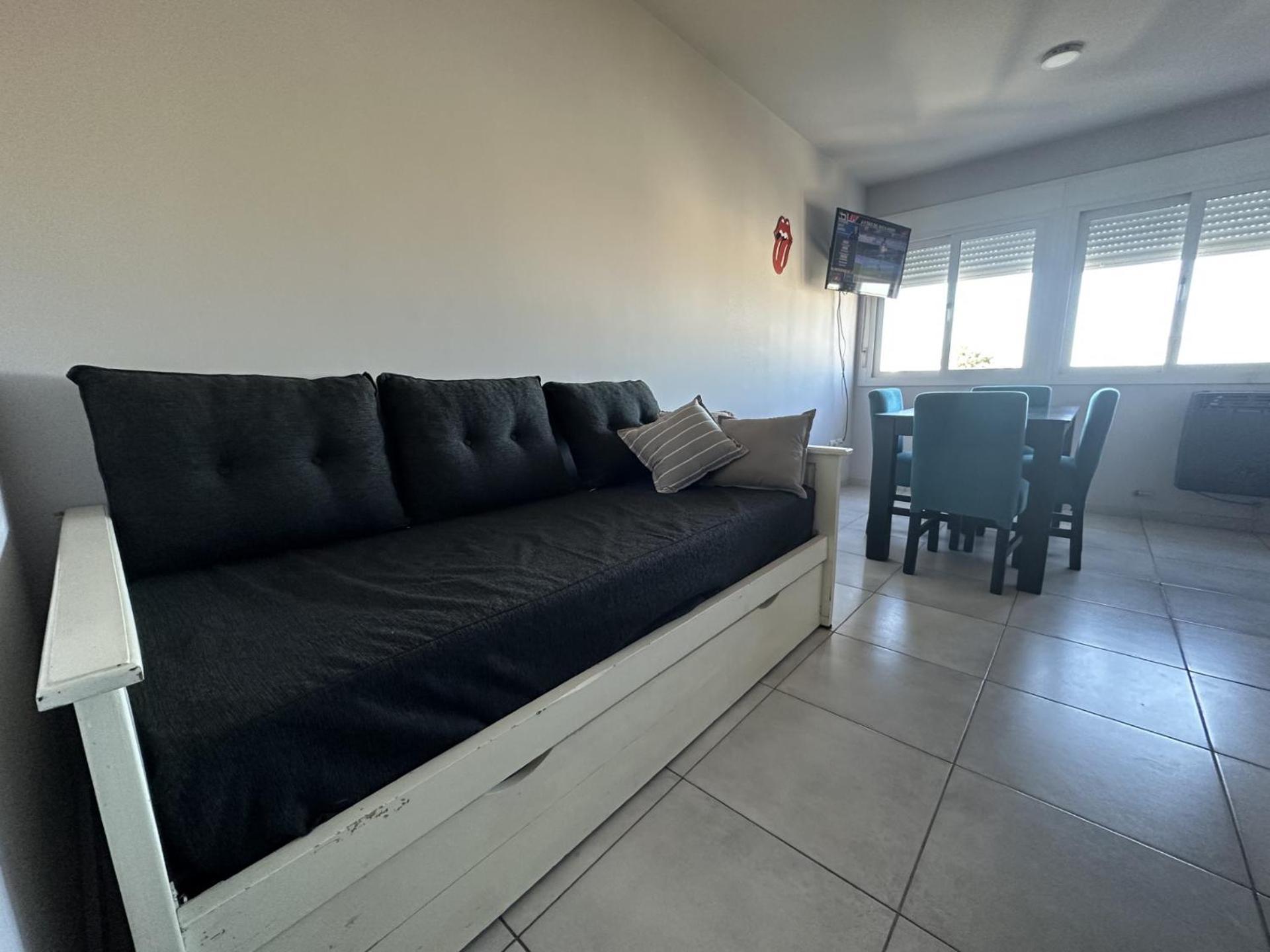 Departamento Por Dia Para 4 Personas Con Cochera Cubierta En Bahía Blanca Dış mekan fotoğraf